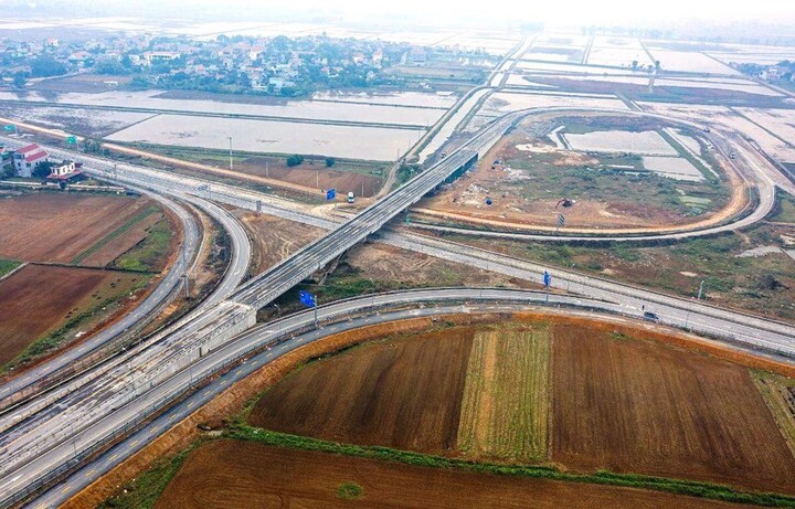 Một đoạn tuyến cao tốc Cao Bồ - Mai Sơn.