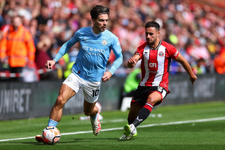 Man City nhanh chóng áp đảo đối thủ.