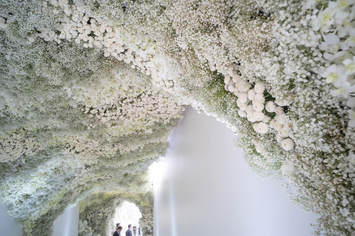 Choáng ngợp tang lễ giữa thiên đường hoa của doanh nhân Thái Lan - 12