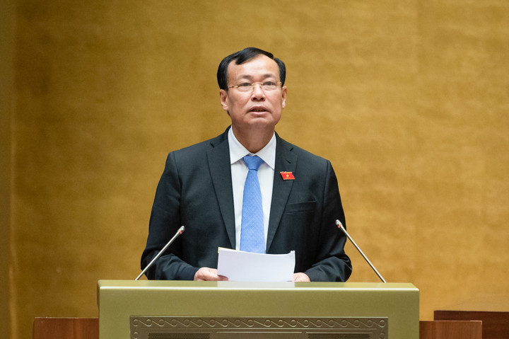 Chủ nhiệm Ủy ban Quốc phòng và an ninh Lê Tấn Tới.