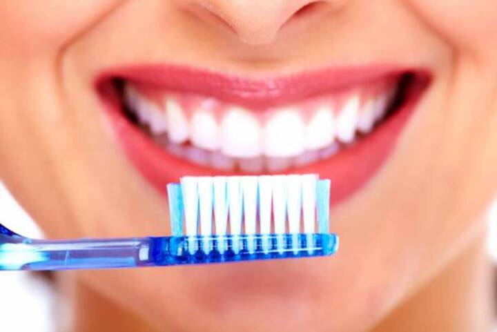 Đánh răng đúng cách sẽ bảo vệ sức khỏe răng miệng.