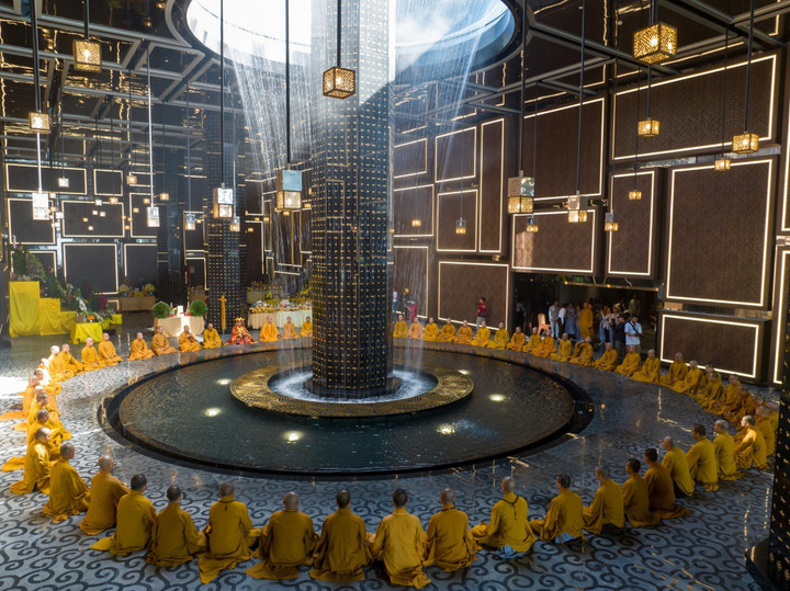 Mùa Vu Lan báo hiếu, hàng nghìn Phật tử hành hương về Núi Bà Đen - 8