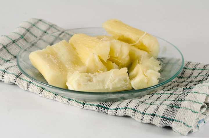 Củ sắn là món khoái khẩu của nhiều người. (Ảnh: Shutterstock)