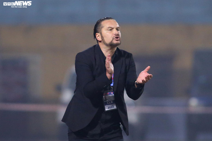 HLV Popov là HLV ngoại hiếm hoi ghi dấu ấn nổi bật ở mùa giải V-League 2023.