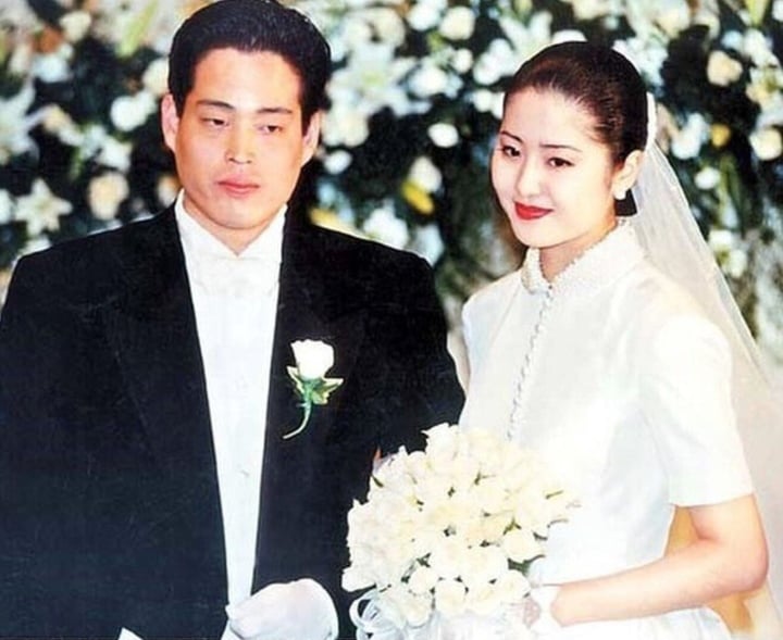 Đám cưới gây chấn động của Go Hyun Jung với Jung Young Jin - cháu trai Chủ tịch Samsung.