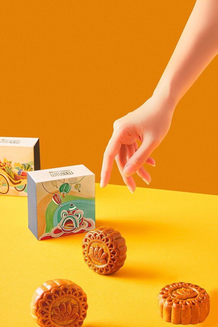 Mỗi hành khách được phục vụ 1 bánh nướng đa dạng về hương vị, có cả nhân truyền thông và hiện đại.