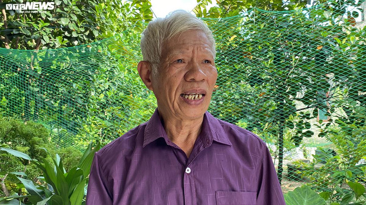 Bản thân ông Cảnh cũng là người chung tay bảo vệ cây duối đôi. Ông trân quý tất cả những giá trị của cây duối cổ thụ, bởi tuổi thơ của ông gắn bó và có rất nhiều kỷ niệm cùng cặp "duối chị, duối em". "Ngày nhỏ, tôi thường cùng bạn bè ra khu cầu Trại tắm, ngay sát đó là lối đi ra cây duối đôi. Trời nắng, chúng tôi lại ngồi dưới tán gốc duối trò chuyện, mùa quả đến lũ trẻ lại rủ nhau hái quả ăn", ông Cảnh nhớ lại.