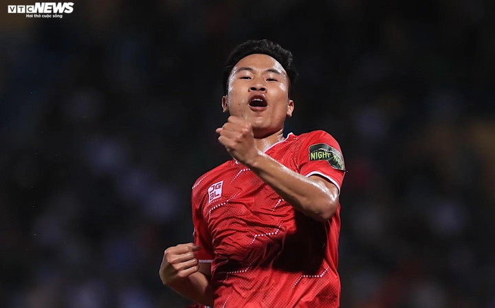 Triệu Việt Hưng ghi bàn. (Ảnh: Đức Minh)