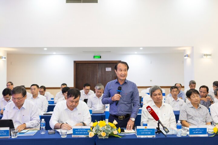 Ông Lưu Văn Phi - Giám đốc Sở Công thương Tiền Giang phát biểu ý kiến tại hội nghị.