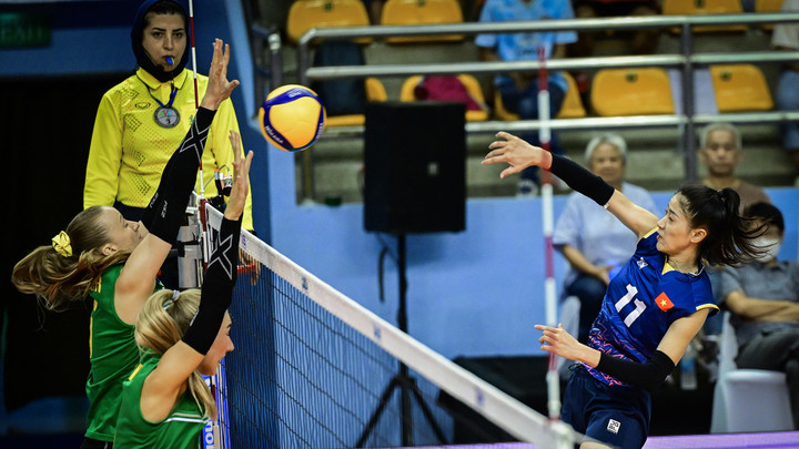 Đội tuyển bóng chuyền nữ Việt Nam lần đầu tiên vào bán kết giải vô địch châu Á. (Ảnh: Liên đoàn bóng chuyền châu Á)