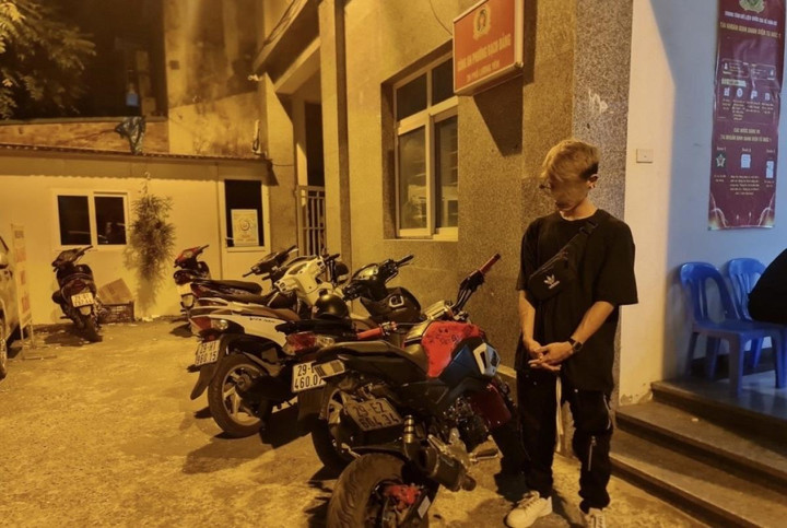 Muôn vàn lý do được các thanh niên đưa ra để nhằm bao biện, xin bỏ qua như trót nghịch dại lần đầu, xe mới bị va chạm nên thay "pô" hoặc đi độ “pô” cho đẹp, để có tiếng nổ lớn... tuy nhiên tổ công tác vẫn bàn giao về Công an các phường sở tại, xử lý nghiêm theo quy định pháp luật.