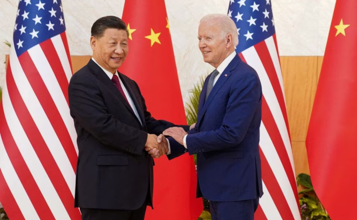 Chủ tịch Trung Quốc Tập Cận Bình và Tổng thống Mỹ Joe Biden. (Ảnh: Reuters)