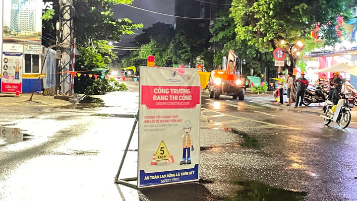 Hiện, điện trong khu vực đã bị cắt.