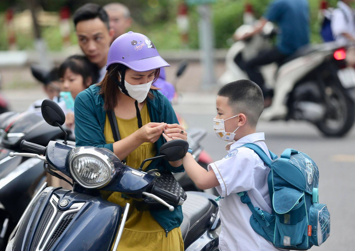 Năm học này, Hà Nội có hơn 2,3 triệu học sinh các cấp từ mầm non, tiểu học, THCS, THPT với 2.800 cơ sở giáo dục. (Ảnh: Ngô Trần)