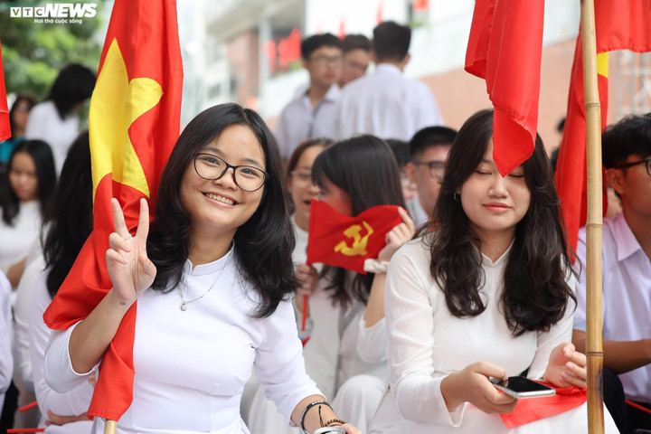 Những năm qua, Trường THPT chuyên Hà Nội - Amsterdam tiếp tục là điểm sáng trong hệ thống giáo dục và đào tạo Thủ đô, khẳng định vững chắc vị thế của một trong những trường THPT hàng đầu của Việt Nam, lá cờ đầu trong ngành giáo dục Thủ đô.