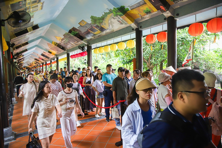 Điểm danh những điểm đến sôi động bậc nhất cả nước dịp 2/9 - 6