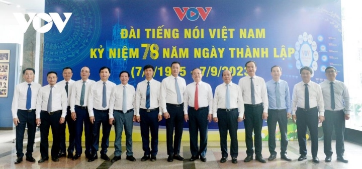Sáng 5/9, tại Trung tâm Phát thanh Quốc gia (58 Quán Sứ, Hà Nội), diễn ra cuộc làm việc giữa lãnh đạo Đài Tiếng nói Việt Nam (VOV) và Đài Truyền hình Việt Nam (VTV), khẳng định truyền thống hợp tác, phối hợp tuyên truyền giữa hai cơ quan báo chí chủ lực