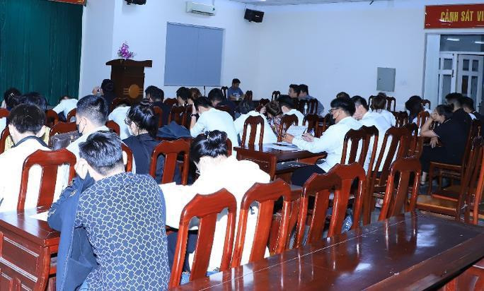 Công an Đồng Nai tạm giữ 22 người của công ty Lộc Phúc. (Ảnh: CACC)