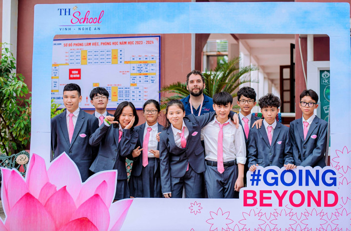 “Going Beyond - Không ngừng vươn xa” - chính là TH School mong muốn thúc đẩy học sinh phấn đấu trở nên tốt hơn mỗi ngày.