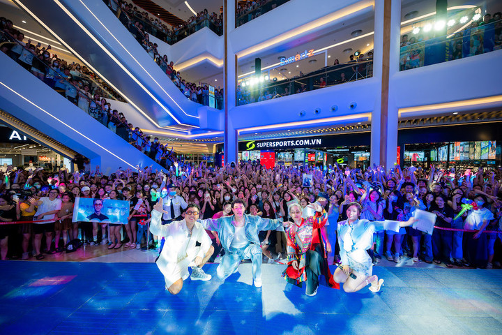 Sự kiện LifeUp Show cũng chính thức khép lại chuỗi sự kiện khởi động Lễ Hội Mùa Thu 2023.