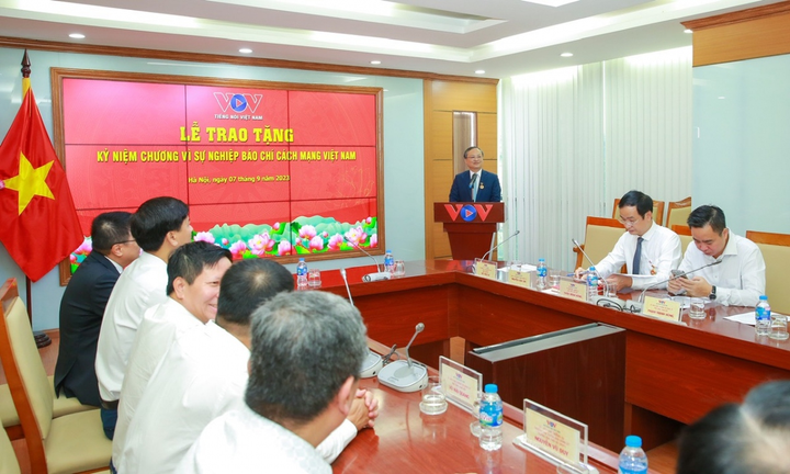 Tổng Giám đốc VOV Đỗ Tiến Sỹ phát biểu tại buổi lễ