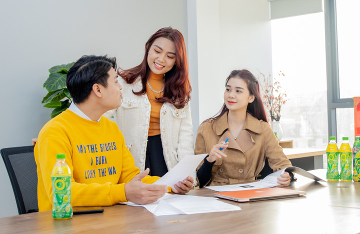 Nhiều bạn trẻ chọn Trà Xanh Không Độ để giải tỏa căng thẳng mệt mỏi, lấy lại tinh thần sau kỳ nghỉ lễ.