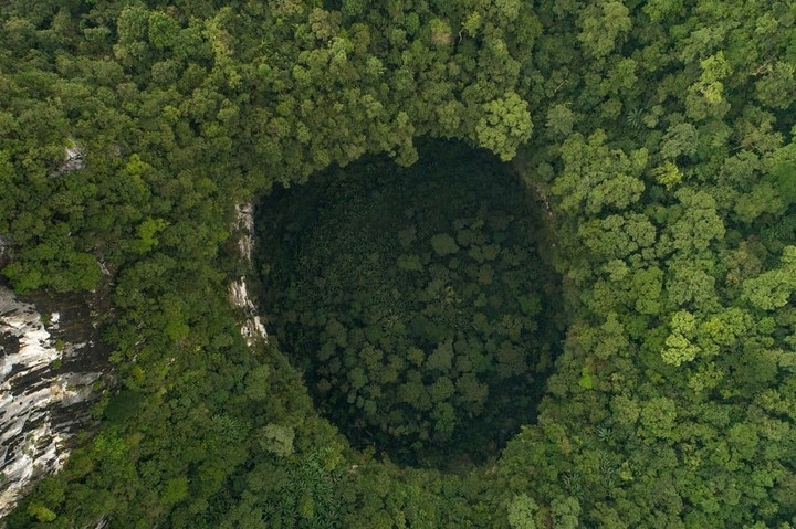 Hang động tự nhiên nào ở Việt Nam có diện tích lớn nhất thế giới? - 6