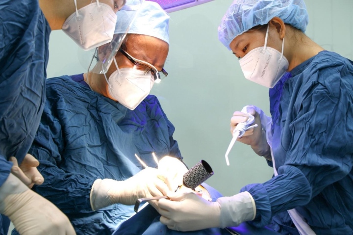 Nha khoa Nhân Tâm ứng dụng công nghệ định vị cấy ghép Implant.