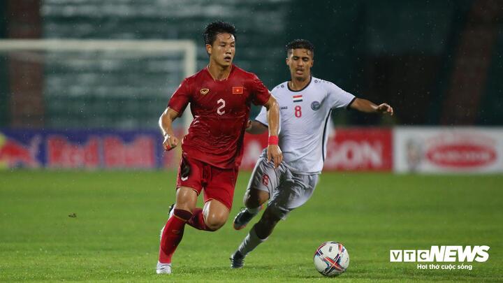 U23 Việt Nam chạm trán U23 Tajikistan trên sân khách.
