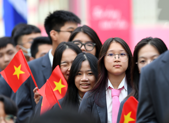 Tại TH School, “Tất cả vì học sinh thân yêu!” là mục tiêu mà các thầy cô cùng đội ngũ cán bộ nhân viên cùng hướng tới. Học sinh được lắng nghe và thấu hiểu, được giáo dục để lắng nghe và thấu hiểu trong môi trường đa quốc tịch, đa văn hóa.