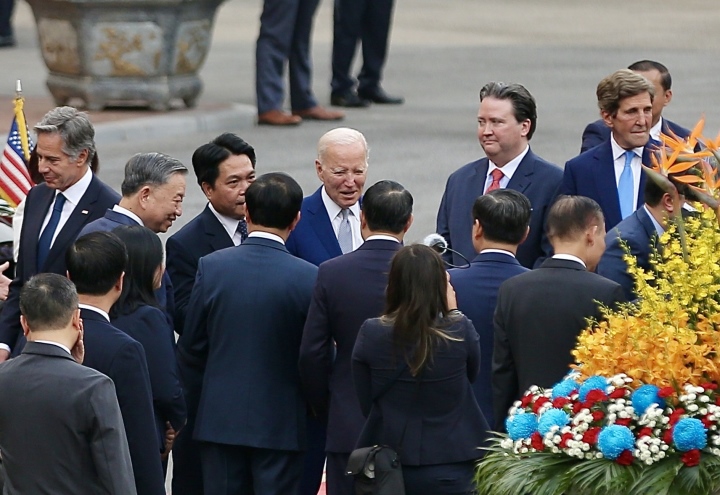 Tổng thống Mỹ Joe Biden rời Việt Nam chiều nay  - 8