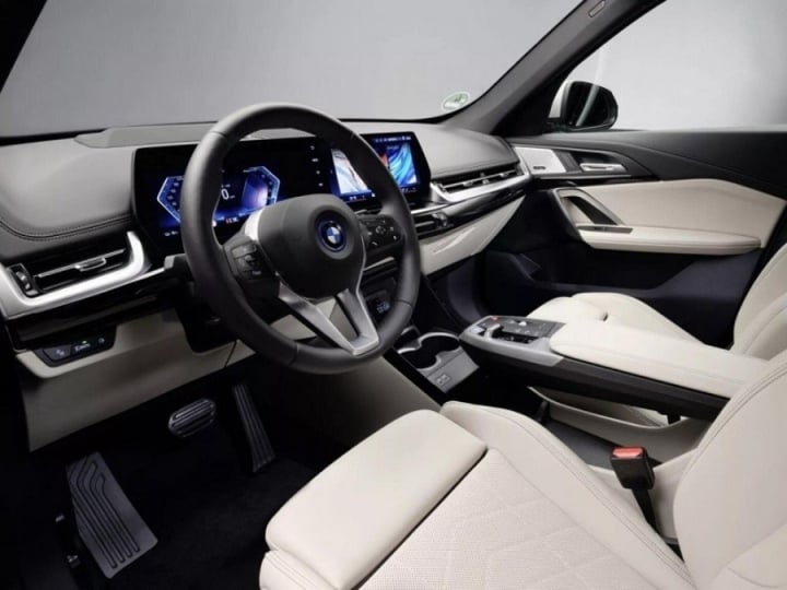 Cận cảnh xe điện BMW iX1 eDrive20 vừa ra mắt, giá 1,23 tỷ đồng - 5