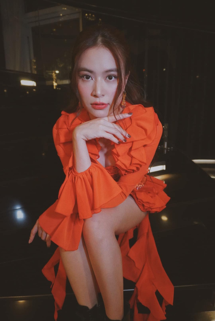 Hoàng Thuỳ Linh làm liveshow đầu tiên trong sự nghiệp 15 năm ca hát.