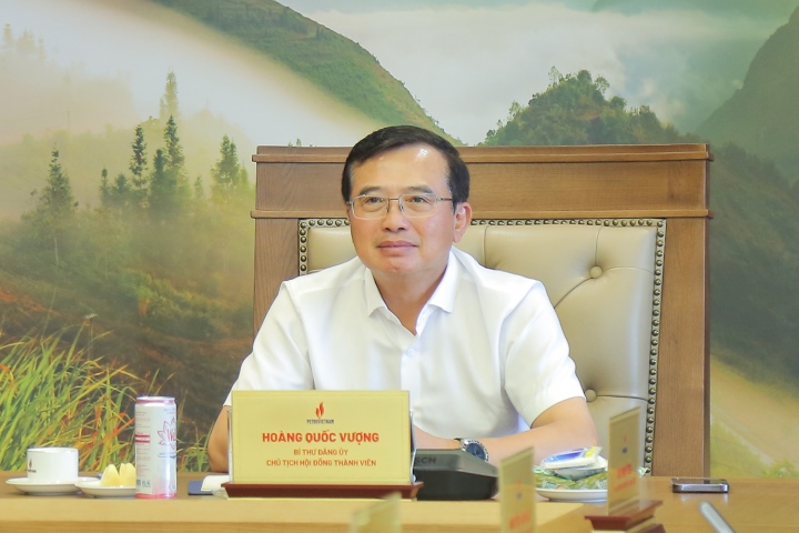 Chủ tịch HĐTV Petro Vietnam Hoàng Quốc Vượng phát biểu chỉ đạo.