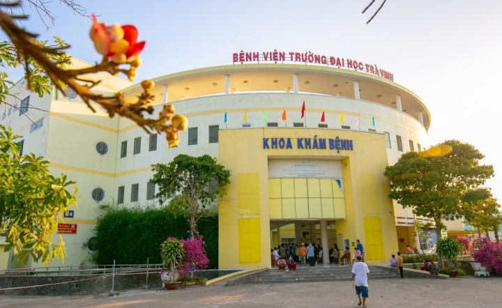 Bệnh viện ngôi trường Đại học tập Trà Vinh đạt chuẩn chỉnh Bệnh viện hạng II - 1