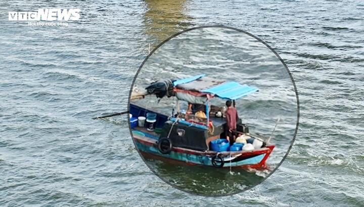 Những tàu hành nghề giã cào, xung điện cực kỳ manh động.