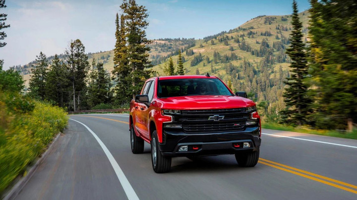 Chevrolet Silverado 2021 là một phiên bản của mẫu xe bán tải hạng nặng phổ biến của Chevrolet, được cập nhật và cải tiến so với các phiên bản trước đó. (Ảnh: AutoFun.vn)