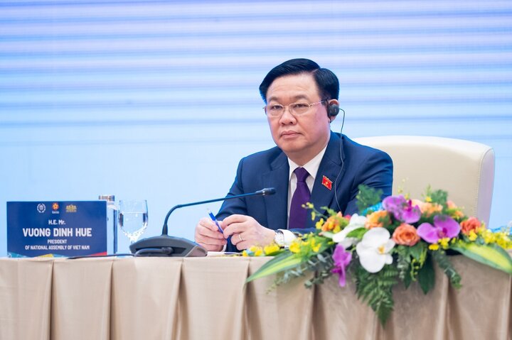 Chủ tịch Quốc hội Vương Đình Huệ tại phiên bế mạc. (Ảnh: quochoi.vn).