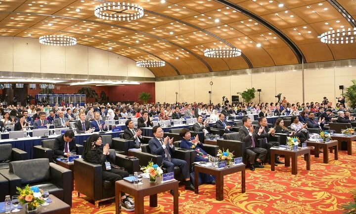 Các đại biểu tham gia hội nghị. (Ảnh: quochoi.vn).