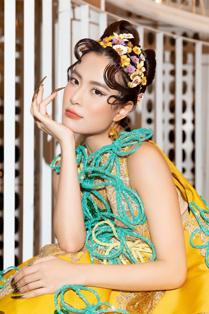 Trên sân khấu ca nhạc, Hoàng Thùy Linh gặt hái được nhiều thành quả ngọt ngào từ những nỗ lực của mình. Có thể nói từ năm 2020 trở lại đây, nữ ca sĩ đang ở thời điểm đỉnh cao cả về sắc vóc lẫn danh tiếng.