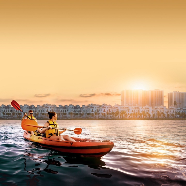 Không chỉ lợi thế về quy mô dân số “khủng”, đa số cư dân Vinhomes Ocean Park là người trẻ hoặc gia đình hạt nhân, mạnh tay chi cho tiêu dùng với các nhu cầu đa dạng.