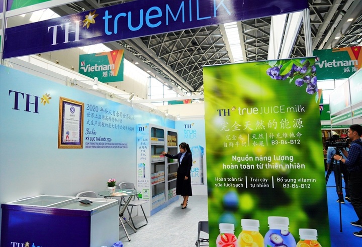 Thủ tướng Phạm Minh Chính khích lệ TH thúc đẩy thương mại trên thị trường tỷ dân - 1