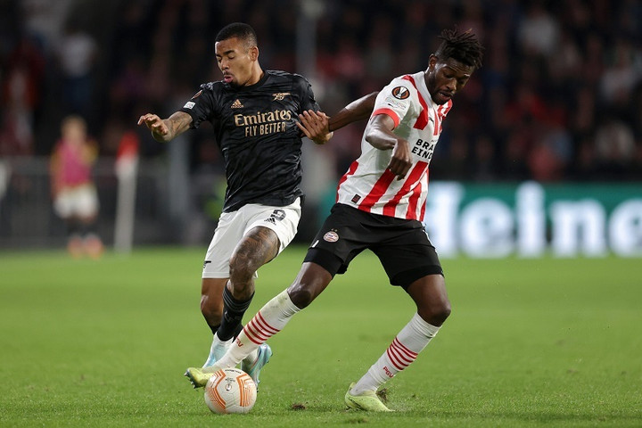 Arsenal chạm trán PSV tại Champions League