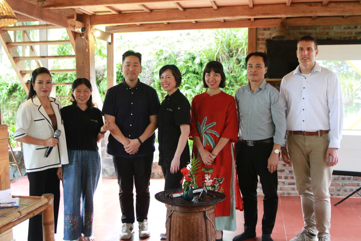 Các đại biểu tham dự chương trình.