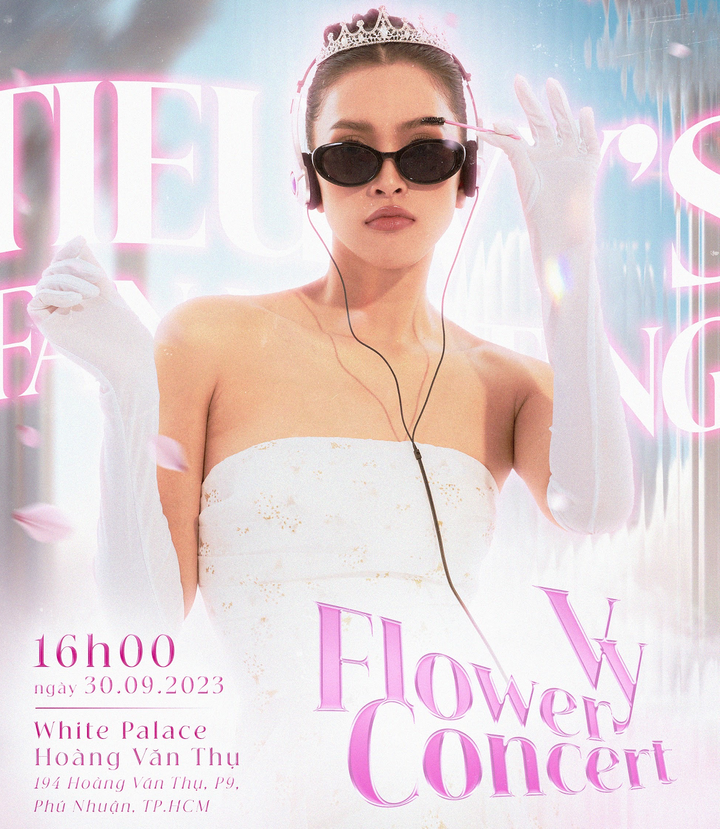 Nhân dịp này, Hoa hậu Tiểu Vy còn tổ chức fanmeeting để thể hiện sự tri ân tới khán giả của mình. Đồng thời đây cũng là sân khấu ca hát đầu tiên trong sự nghiệp của Tiểu Vy.