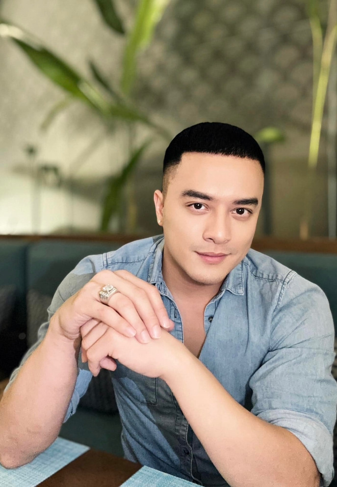 Ca sĩ chấp nhận làm lại từ đầu sau ồn ào bị mất hết ca khúc gắn liền sự nghiệp.