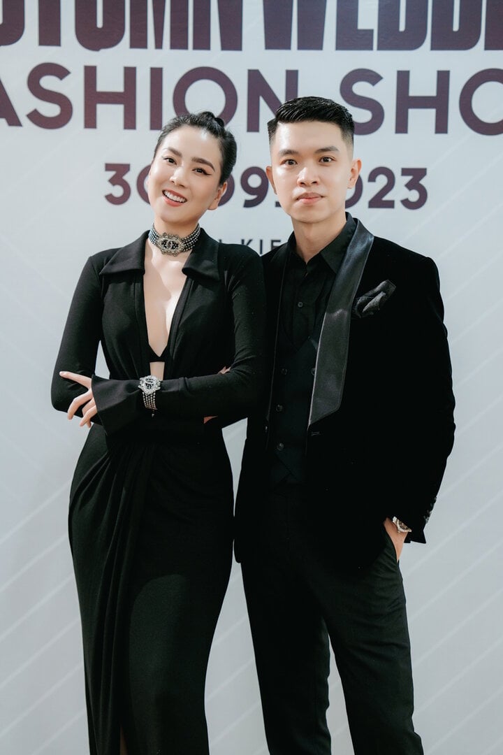 MC Mai Ngọc và stylist Duy Nguyễn.