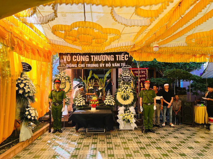 Trung úy Đỗ Văn Tú tử vong sau khi bị đối tượng chém. Ảnh: Minh Toàn