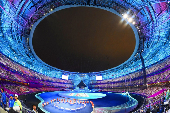 Lễ khai mạc ASIAD 19 diễn ra trên sân vận động Olympic Hàng Châu, Trung Quốc. (Ảnh: Getty Images)