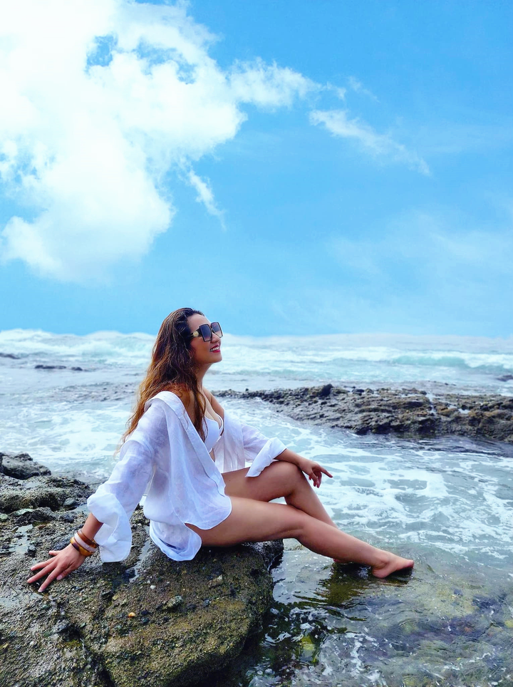 "Tôi quyết tâm chăm sóc tốt cơ thể, giữ gìn nhan sắc và vóc dáng để dù bệnh tật, tôi vẫn cứ phải đẹp đã", chị nói vui.